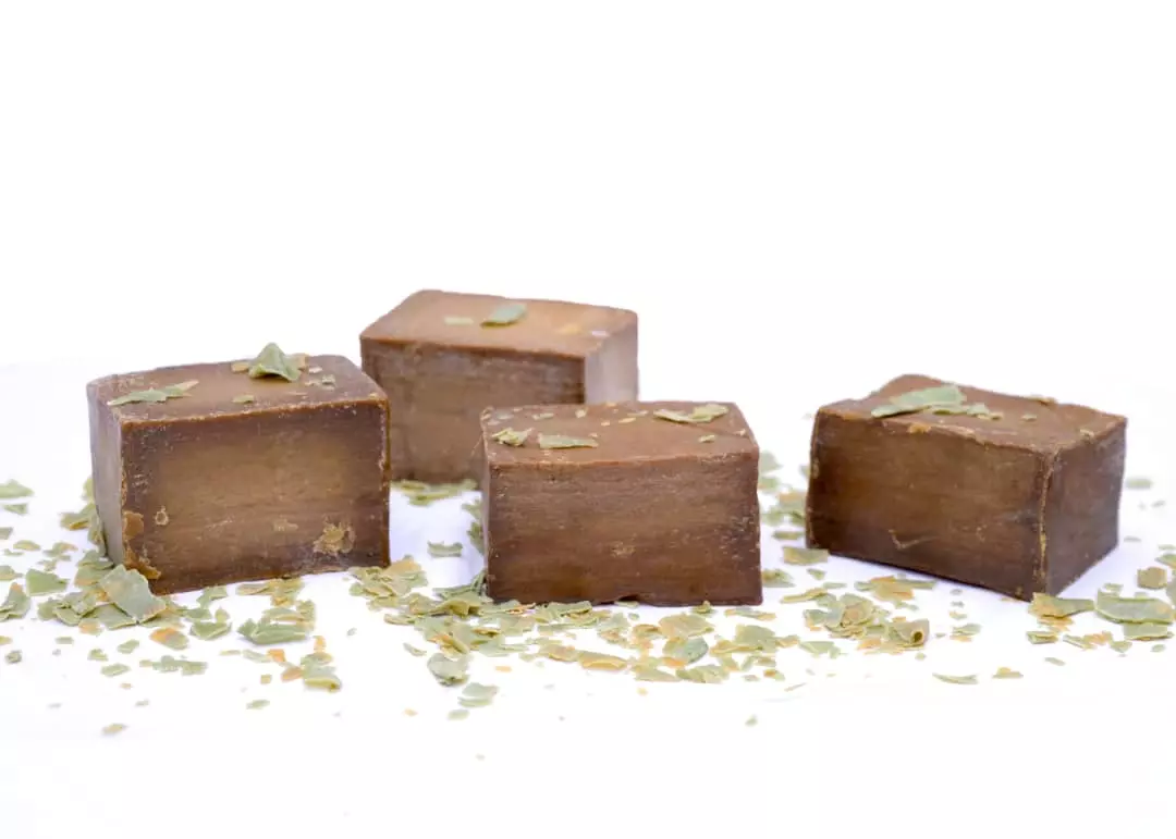 LAUR Classic - Sapone di Aleppo originale - olio di alloro 20% - immagine 7